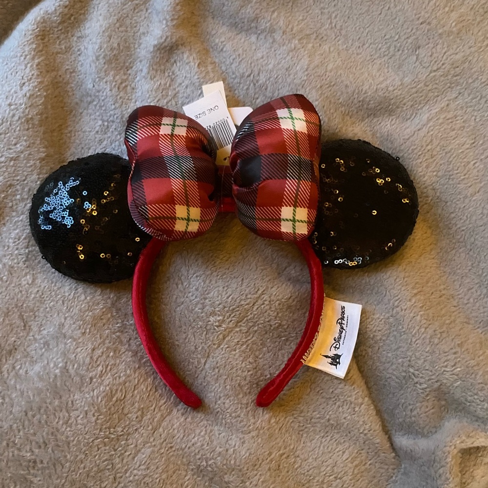 NWT DISNEY MINNIE MOUSE EARS MERRY AND BRIGHT